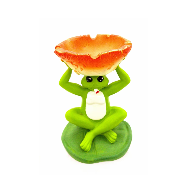 Clearance Small Rasta Ceramic Ashtray 9cm x 9cm x 12cm